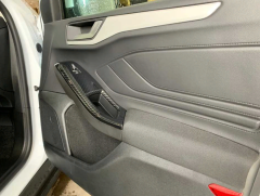 Ford Focus Uyumlu 2019+ Kapı Kolçak Kaplama Karbon(abs)