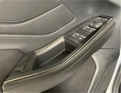 Ford Focus Uyumlu Yedek Parça   2019+ Kapı Kolçak Kaplama Siyah