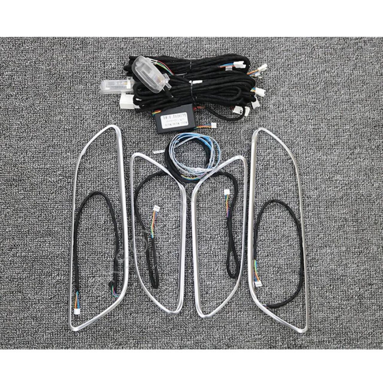 Mercedes GLA-Class W156 Araç Yılı 2014+ İç Kapı Ambiyas Işıklı